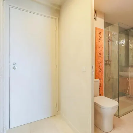 Cap D'antibes Et Terrasse Face A La * Αντίμπ