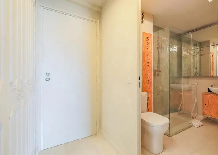 Cap D'antibes Et Terrasse Face A La * Antibes