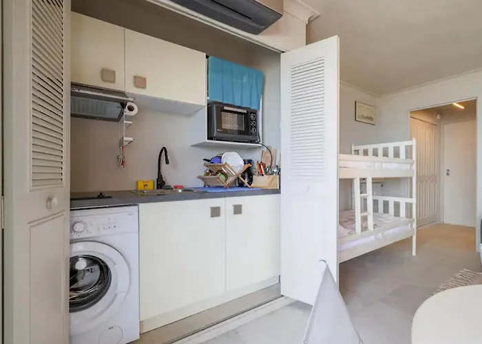 Апартаменти Cap D'antibes Et Terrasse Face A La *