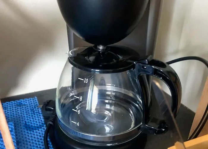 Cap D'antibes Et Terrasse Face A La *